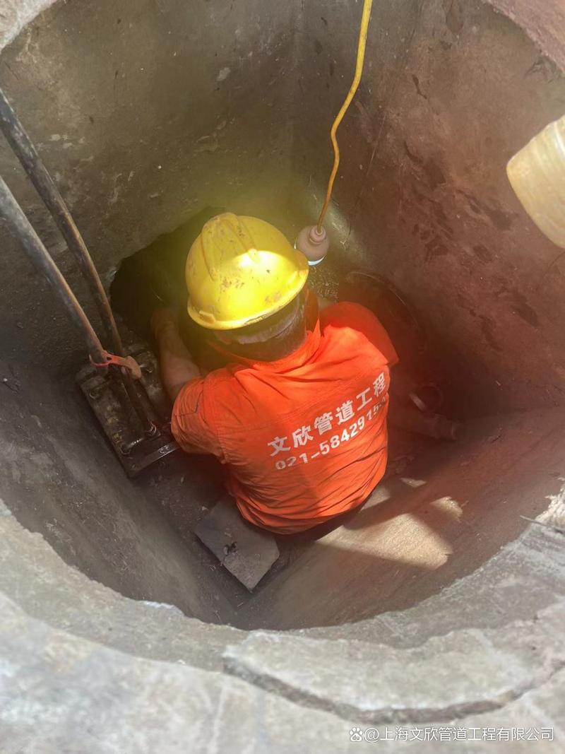 惠山区工厂管道维修:机器人 "肠镜" 查隐患,短管置换不破土